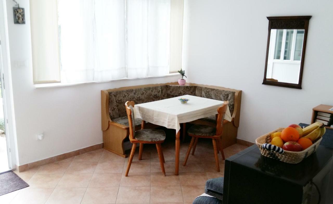 Studio Apartman Kacunic Split Exterior foto